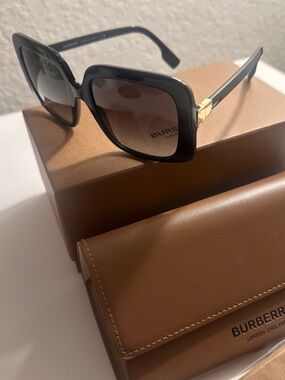 New:

Burberry Penelope BE4363 30018G Sunglasses